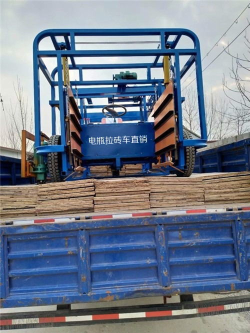 水泥磚設(shè)備的核心角色 叉磚車與運坯車的高效協(xié)同
